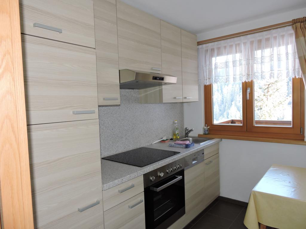 זאמנאון Haus Bergkristall חדר תמונה